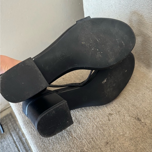 Amazon Basic Heels - Picture 2 of 2